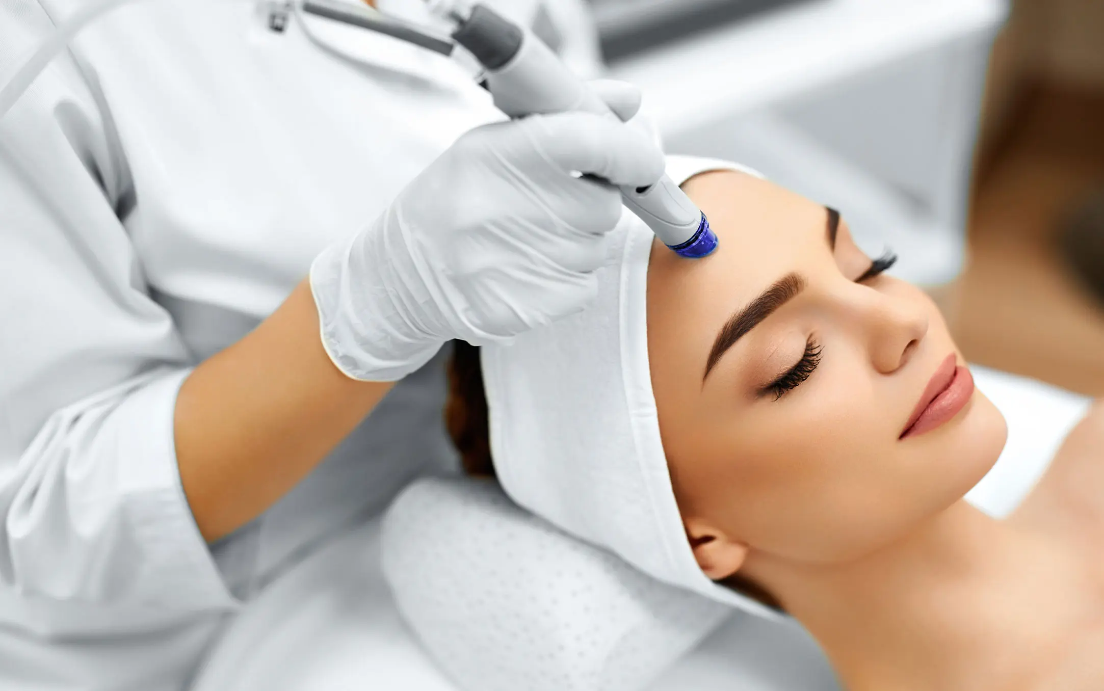 What Is Collagen Lift Therapy and How Can It Help Ageing, Loose Skin Rochdale?